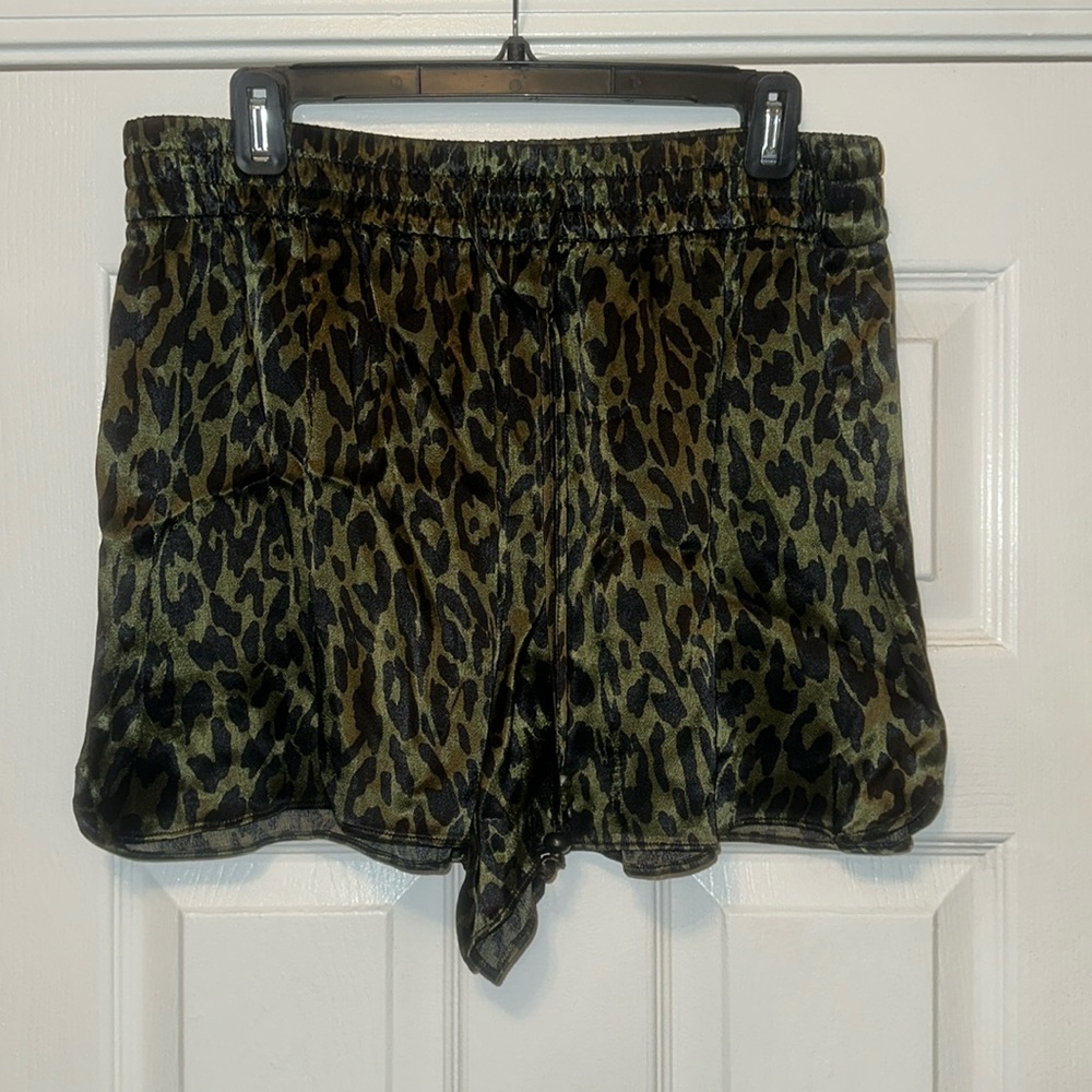 Zara Animal Print Shorts. Size XL